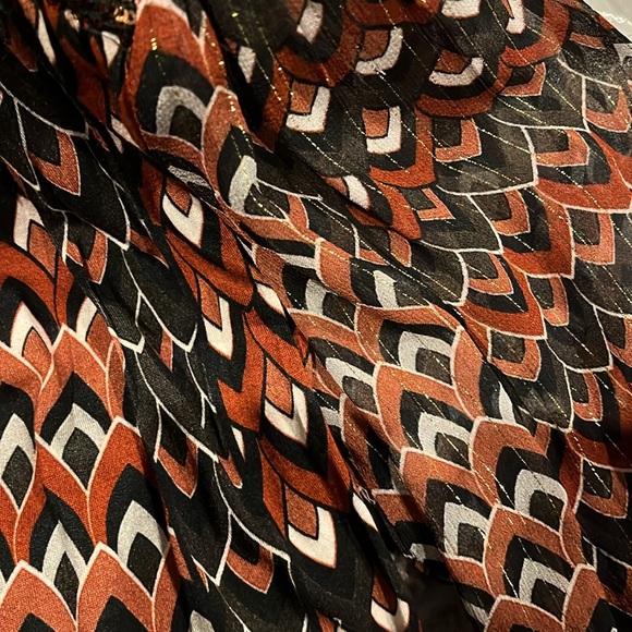 Anthropologie NWT Blank London Sequin Shoulder  Bishop Sleeve blouse size M. - Picture 8 of 8